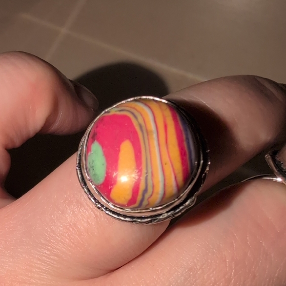 NEW ♡ 925 Sterling Silver Rainbow Calsilica Gemstone Ring (5.5cm Diameter) - Picture 1 of 5
